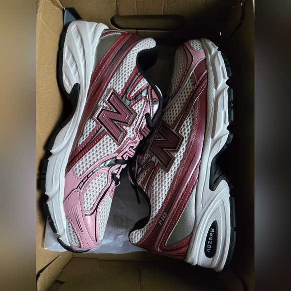 New Balance 740 Women's Burgundy Pink Taffy Sneakers - Picture 4 of 8